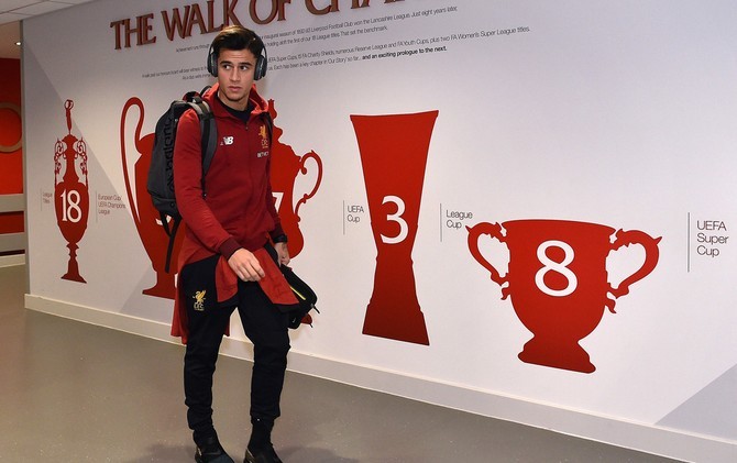 Barcelona sepakat mendatangkan Philippe Coutinho dari Liverpool dengan mahar sekitar 164 juta euro. - Image