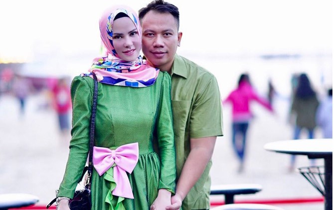 Vicky Prasetyo dan Angel Lelga - Image