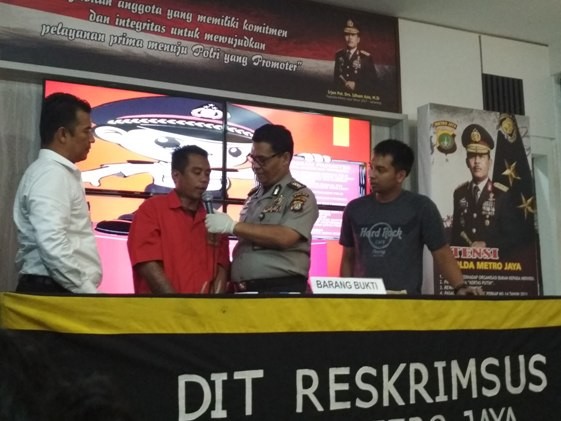 Pelaku penipuan jual beli mobil mengaku jendral polisi - Image