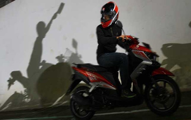 Ilustrasi geng motor. - Image