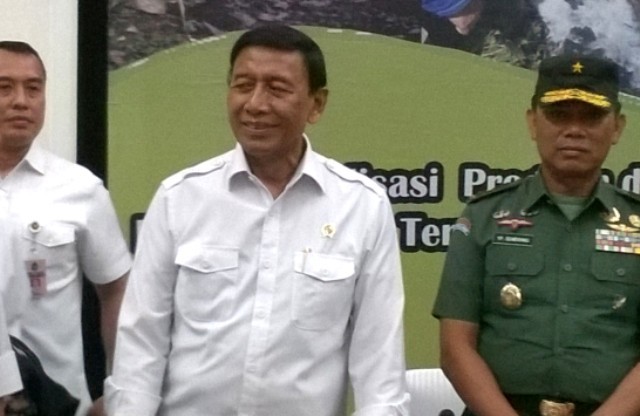 Ketua Dewan Pembina Hanura Wiranto - Image