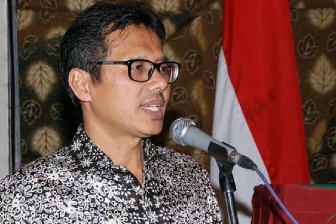 Gubernur Sumbar Irwan Prayitno - Image