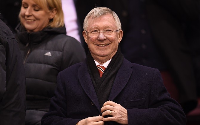 Pelatih tersukses Manchester United kini masih menjalani perawatan intensif usai terkena stroke. - Image