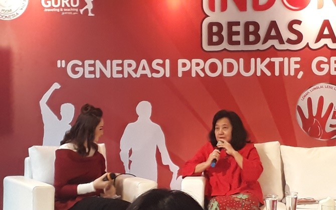 Ketua Perhimpunan Dokter Gizi Medik Indonesia Prof. dr. Endang L. Achadi dalam diskusi Merck Gencarkan Edukasi Anemia. - Image
