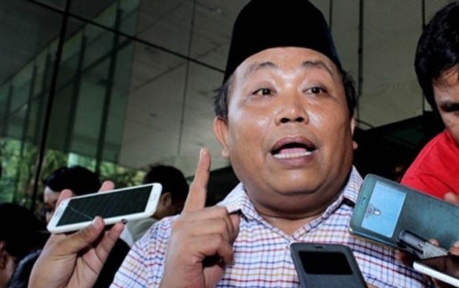 Wakil Ketua Umum DPP Partai Geriindra Arief Poyuono meminta Jokowi dan timsesnya tak perlu panik dengan gerakan #2019GantiPresiden. - Image