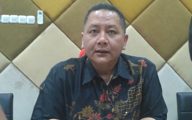 Ketua Panpel Persebaya ingatkan Bonek untuk selalu membeli tiket di loket resmi. - Image