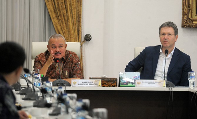 Pertemuan Gubernur Sumsel Alex Noerdin saat bertemu dengan President Director IMS Ecubes Norwegia, Alexander Gerbec - Image