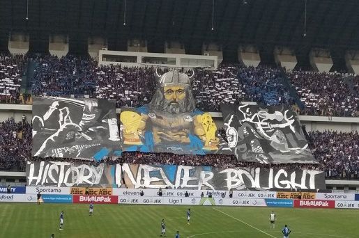Bobotoh bisa kembali mendukung Persib di laga kandang dengan sejumlah persyaratan. - Image
