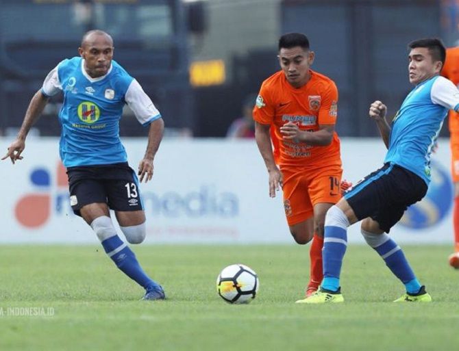 Borneo FC sukses memenangkan laga Derby Papadaan dengan skor 2-1. - Image
