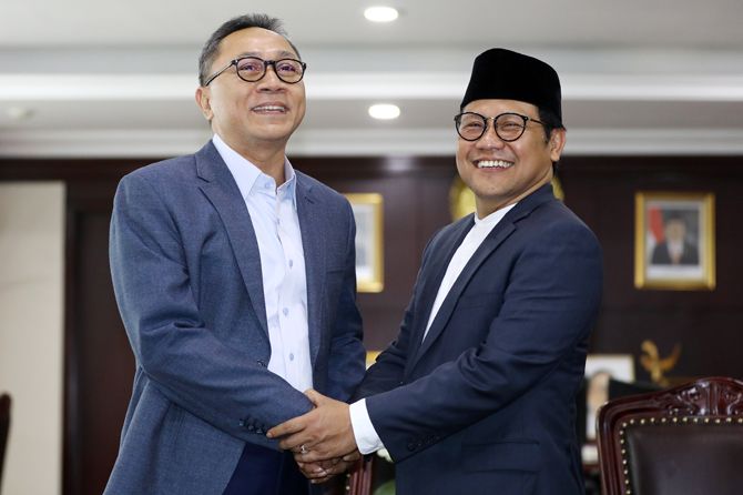 Ketua Umum PKB Muhaimin Iskandar ketika berjumpa dengan Ketua MPR Zulkifli Hasan - Image