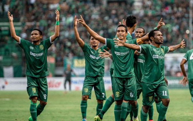 Persebaya akan segera mengarungi kompetisi sepak bola kasta tertinggi tanah air. Persebaya akan membuktikan bahwa Liga 1 merupakan habitat asli mereka - Image