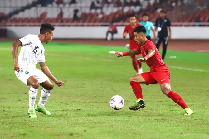 Alfath Fathier tampil apik sekaligus mencetak gol dalam laga perdananya sebagai starter di Piala AFF 2018. - Image
