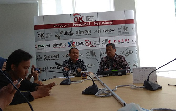 OJK Cirebon menyampaikan masalah investasi ilegal. - Image