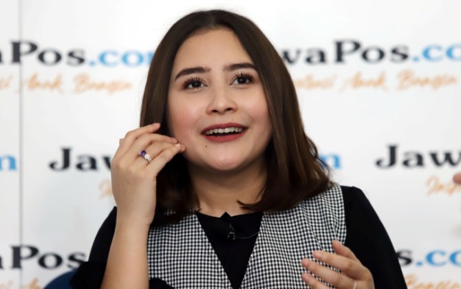 Prilly Latuconsina, pemeran Risa dalam film Danur 2: Maddah berkunjung ke Graha Pena Kantor Redaksi JawaPos.com di Jakarta, Senin (20/3). (Dery Ridwansah/JawaPos.com) - Image