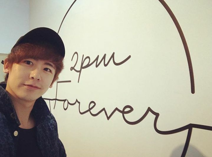 Nichkhun saat mengunjungi eksibisi 10 tahun 2PM - Image