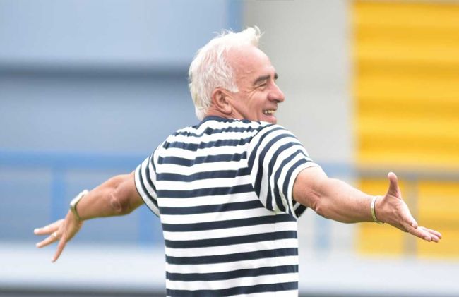 Pelatih Persib Bandung, Roberto Carlos Mario Gomez - Image
