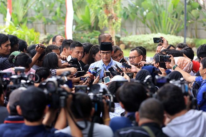 Sandiaga Uno dan Sudirman Said setiba di Gedung KPK, Jakarta. - Image
