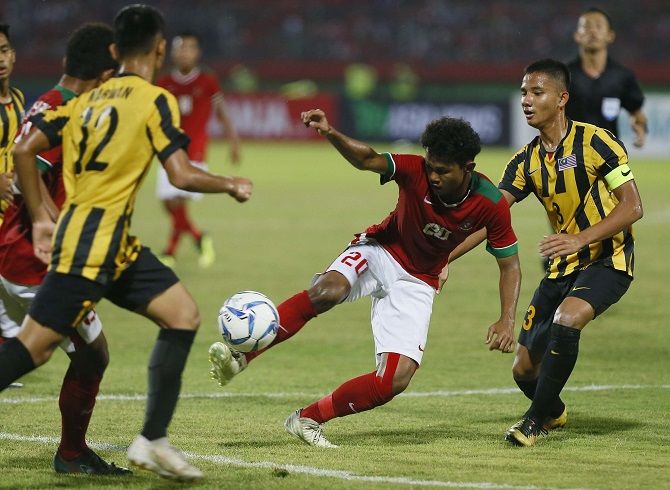 Malaysia takluk di kaki Indonesia pada semifinal Piala AFF U-16 2018. - Image