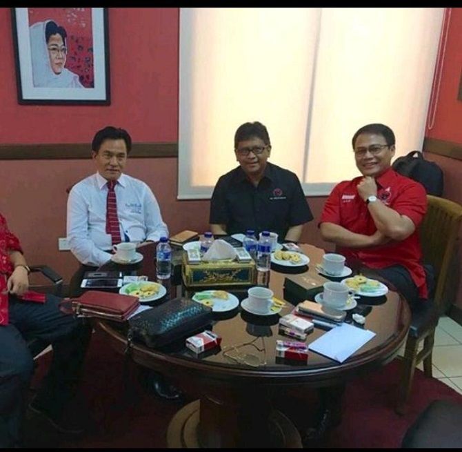 Fahri Hamzah menduga Yusril tidak hanya akan berperan sebagai pengacara Jokowi-Ma - Image