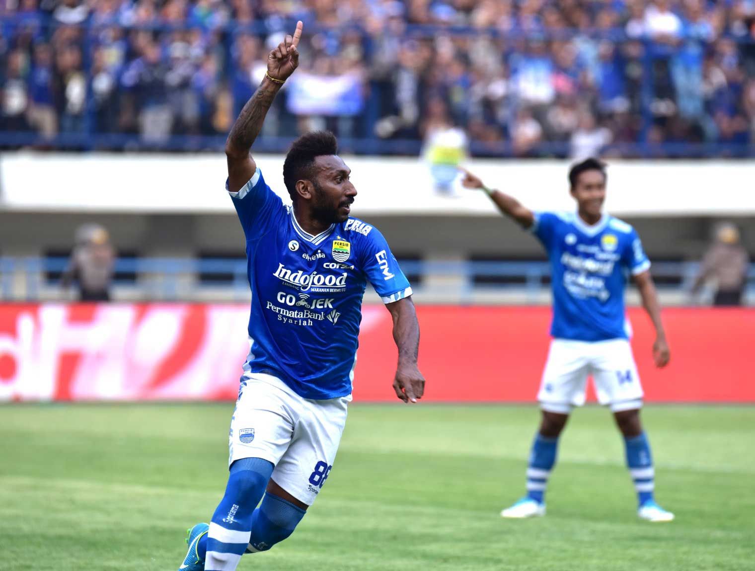 Patrich Wanggai konsisten mencetak gol sejak direkrut Persib di paruh kedua Liga 1 2018. - Image