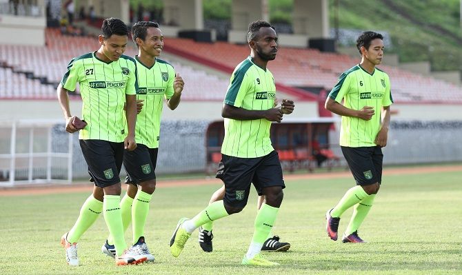 Persebaya tak akan tampil dengan kekuatan utama saat jamu Persija Jakarta. - Image