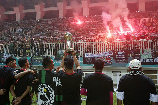 Status PSS Sleman sebagai juara Liga 2 2018 terancam diusur jika terlibat dalam match fixing. - Image