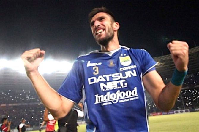 Vladimir Vujovic akan melakoni karir barunya sebagai pelatih bersama Bogor FC di musim 2019. - Image