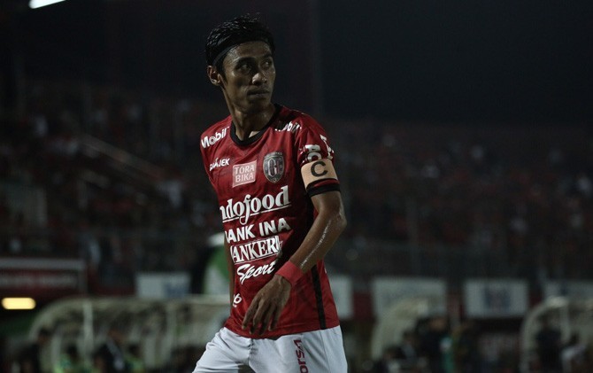 Fadil Sausu mencetak gol indah ke gawang Tampines Rovers - Image