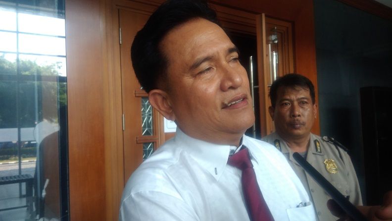 Yusril Ihza Mahendra mengaku ingin fokus membawa partainya masuk Senayan dengan lolos Parliamentary Threshold (PT) sebesar 4 persen. - Image