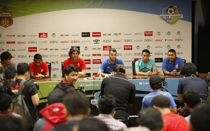 Konferensi pers jelang laga pembuka Liga 1 2018, Bhayangkara FC vs Persija Jakarta, Kamis (22/3) - Image