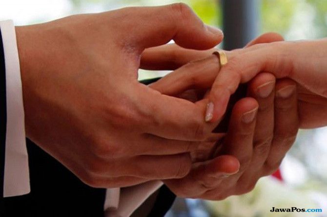 ILUSTRASI. Hamil di luar nikah jadi alasan paling banyak pengajuan dispensasi. - Image