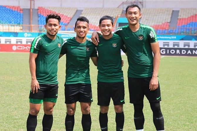 Irfan Jaya menyimpan harapan bisa kembali bertandem dengan Andik di klub yang sama. - Image