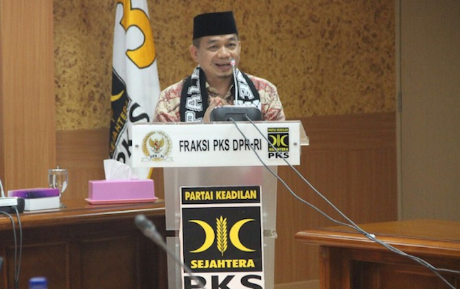 Ketua Fraksi PKS Jazuli Juwaini. - Image