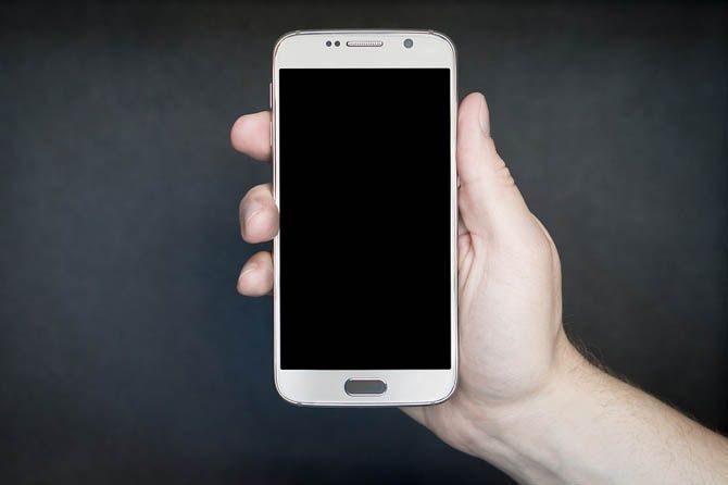 Ilustrasi: smartphone. - Image