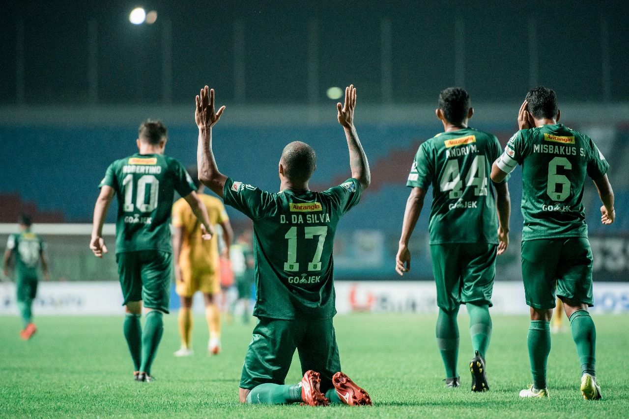 Persebaya melawat ke markas Arema FC pada Sabtu (6/10) sore WIB - Image