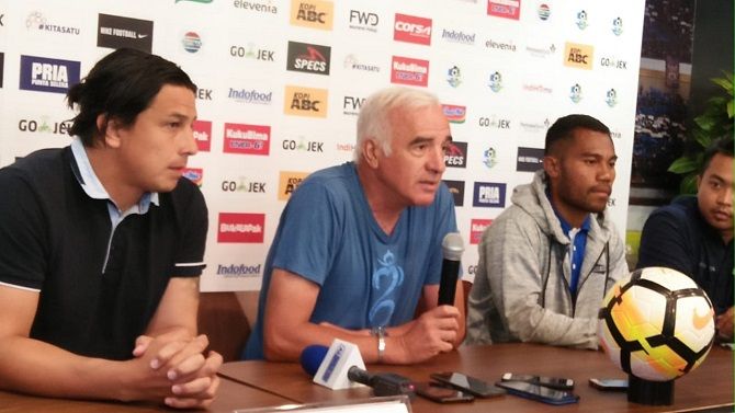 Persib Bandung percaya diri jamu Arema di GBLA. - Image