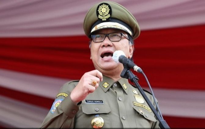 Mendagri Tjahjo Kumolo mengalku siap dipecat jika gara-gara Ke-KTP tercecer maka ada pemilih ganda di DCT. - Image