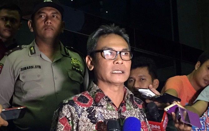Juru Bicara Kepresidenan Johan Busi SP mengungkapkan, Menteri Sekretaris Negara (Mensesneg) Pratikno baru saja menyampaikan informasi tentang penundaan pelantikan Doni sebagai kepala BNPB menggantikan Willem Rampangilei. - Image