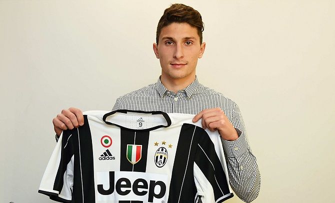 Mattia Caldara jadi alat bantu Juventus untuk mendapatkan kembali Bonucci. - Image