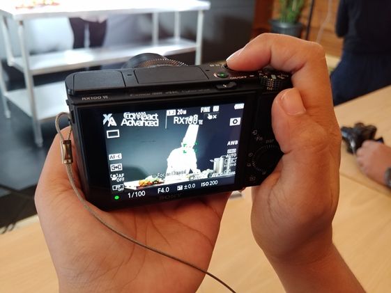 Kamera saku tetap laku meski banyak orang suka pakai smartphone - Image