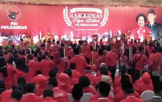 PDIP Perjuangan disebut LSI Denny JA sebagai parpol yang paling getol membela Pancasila. - Image