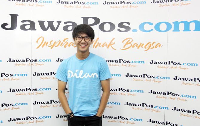Iqbaal Ramadhan mengaku tak sulit bangun chemistry dengan Vanesha. Iqbaal mengaku tinggal membangunkan karakter Dilan. - Image