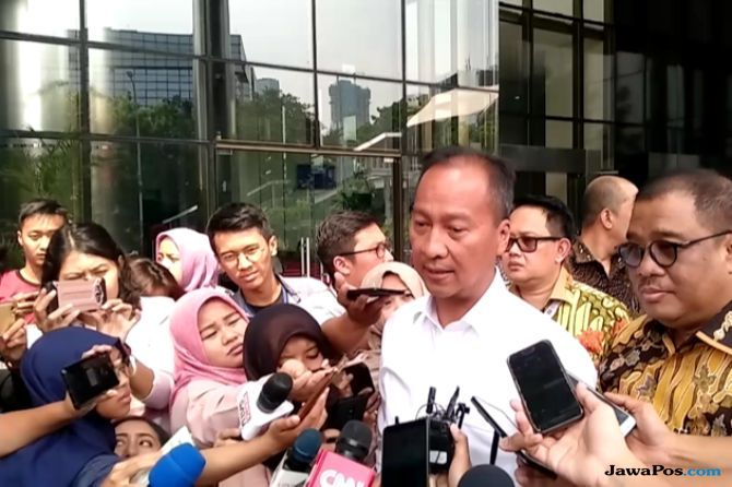 Menteri Sosial Agus Gumiwang menargetkan sebanyak 7,93 persen Keluarga Penerima Manfaat (KPM) peserta Program Keluarga Harapan tergraduasi pada 2019. (Dok. JawaPos.com) - Image