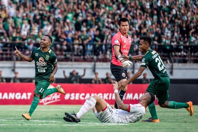 Persebaya torehkan catatan buruk dalam perjalanan Persebaya musim ini. - Image