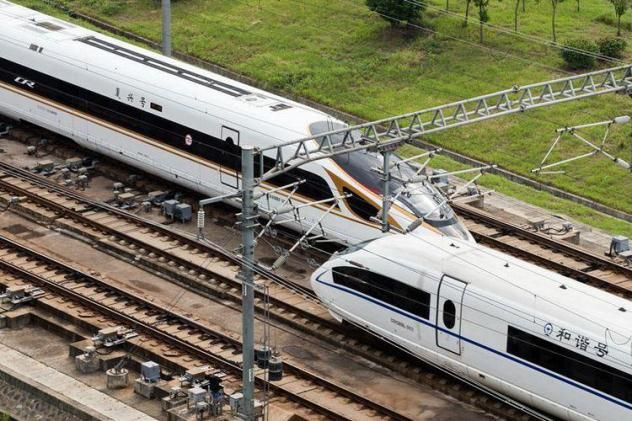 Kereta The Express Rail Link menghubungkan Hong Kong ke kota-kota di Tiongkok di bagian selatan Guangzhou hanya dalam waktu 40 menit - Image