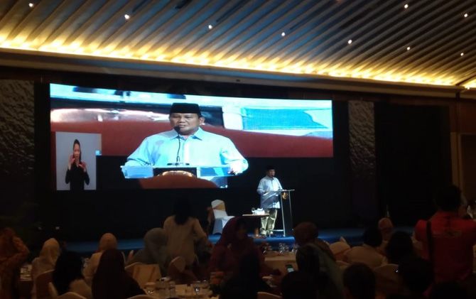 Prabowo Subianto saat berpidato di hadapan kadernya di Jakarta, Rabu (5/11) - Image