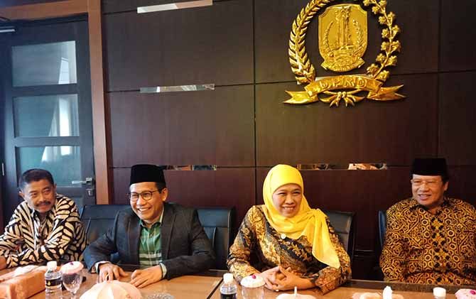 Gubernur Jatim terpilih Khofifah Indar Parawansa meggelar pertemuan dengan DPRD Jatim, Jumat (27/7). - Image