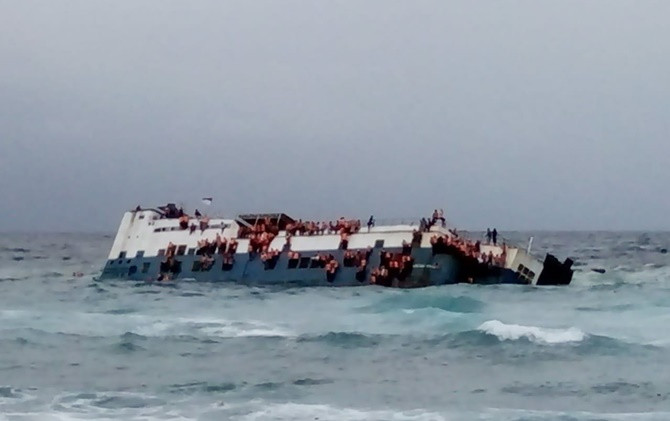 Kapal Feri KM Lestari Maju yang dikabarkan tenggelam di perairan Selayar, Selasa (3/7). - Image