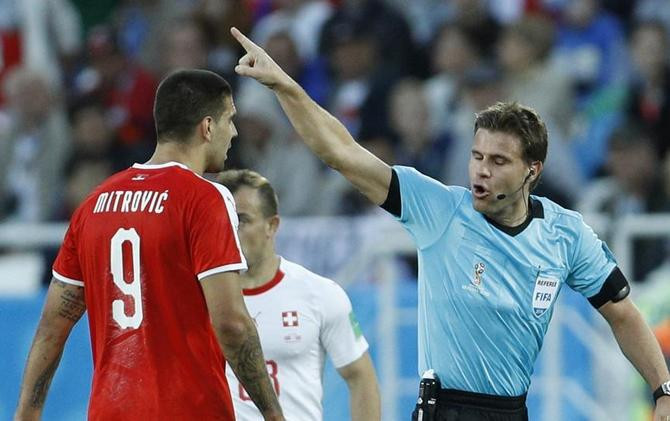 Akun Instagram si wasit yang dipegang oleh orang Indonesia diserang Netizen Serbia - Image