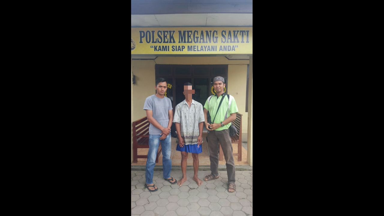 Pelaku saat ditangkap Polres Musi Rawas. - Image